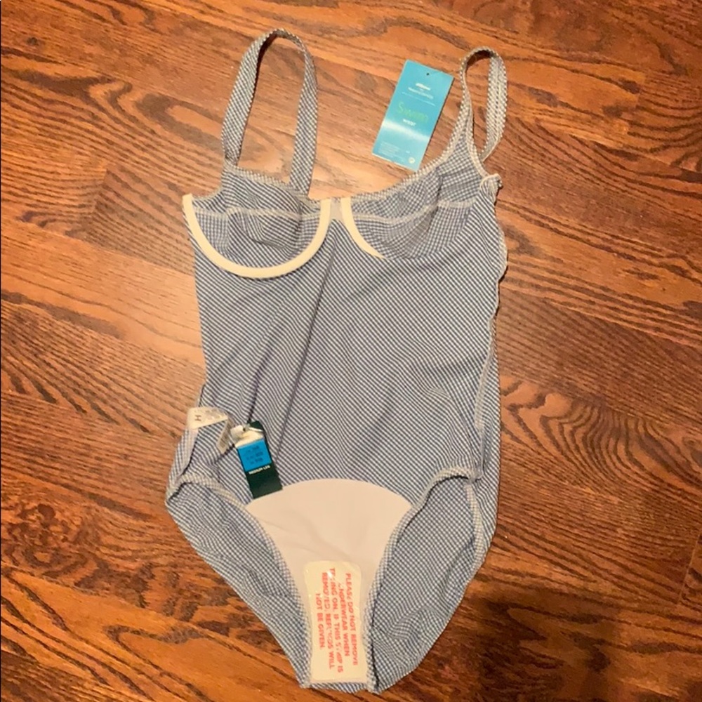 New with tag European Swimsuit - Picture 4 of 5